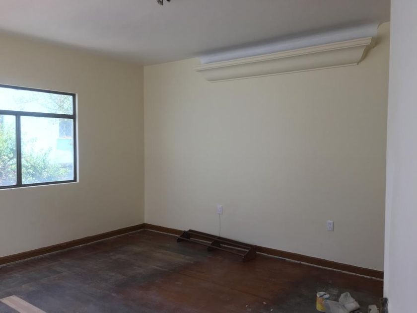 Casa En Venta Irrigacion,180 M2 Por Club Mundet