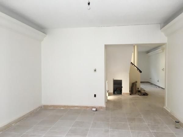 Casa En Venta Irrigacion,180 M2 Por Club Mundet