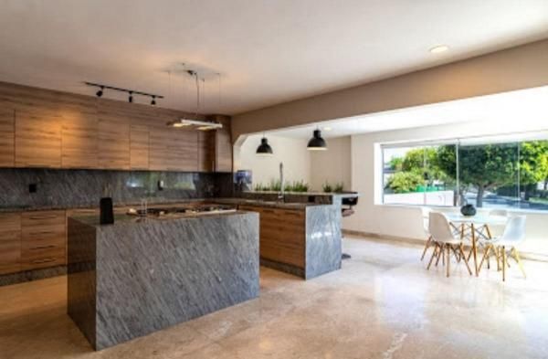 CASA EN VENTA, LOMAS COUNTRY CLUB HERMOSA