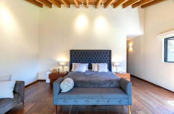 CASA EN VENTA, LOMAS COUNTRY CLUB HERMOSA