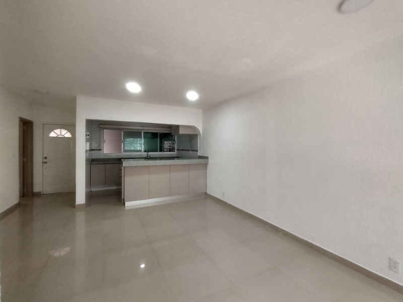 Renta Departamento Colonia Moderna, Calle Amado Nervo