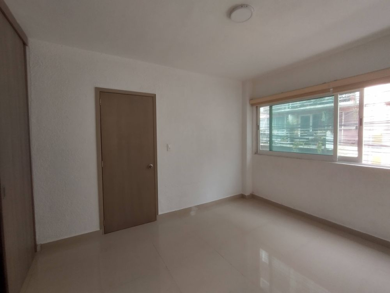 Renta Departamento Colonia Moderna, Calle Amado Nervo