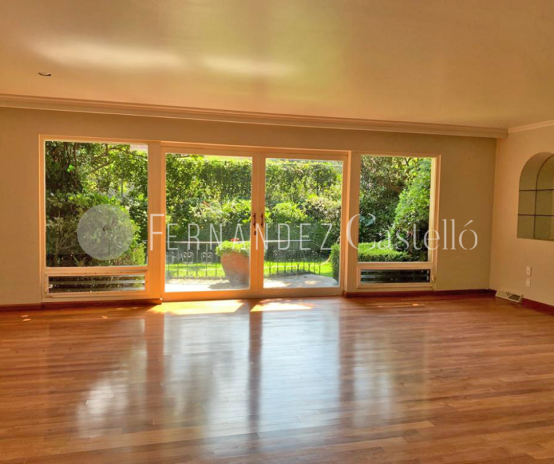 CASA EN RENTA EN LOMAS HIPODROMO