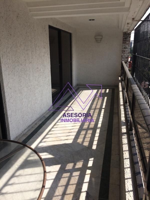 Casa En Venta En Las Aguilas
