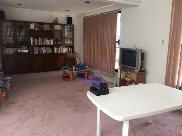 Casa En Venta En Las Aguilas