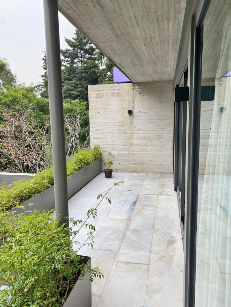 RENTA CASA EN PRIVADA LOMAS DE BEZARES