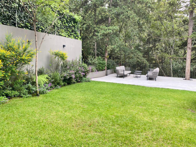 RENTA CASA EN PRIVADA LOMAS DE BEZARES
