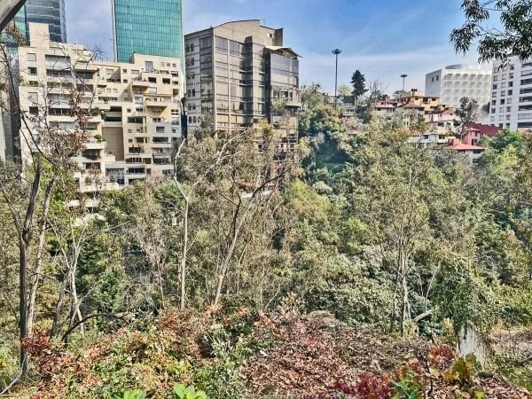 VENTA TERRENO RESIDENCIAL EN EXCLUSIVA PRIVADA EN BEZARES