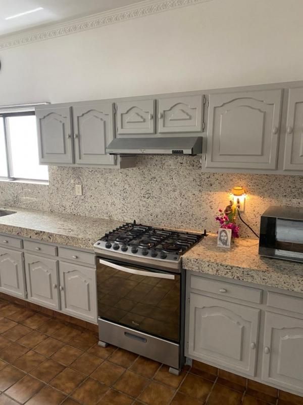 Casa En Venta, Colonia El Cid,  Mazatlán,  Muy Iluminada 