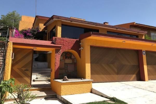Casa En Venta En Lomas De Las Palmas