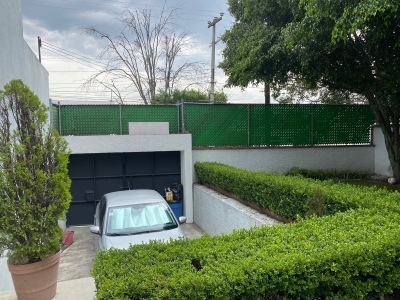 Casa en las Lomas ideal para inversion