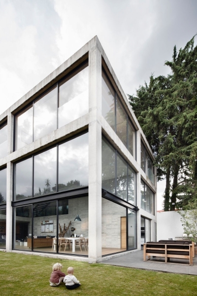 Moderna residencia en venta en Bosques de las Lomas