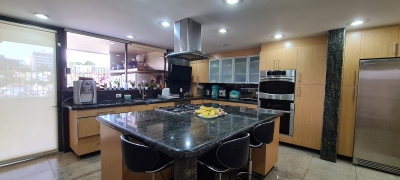 Casa en Renta en Cerrada sobre Av. De los Bosques