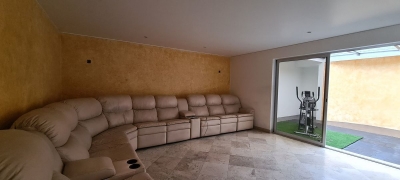 Casa con seguridad en renta en la Herradura