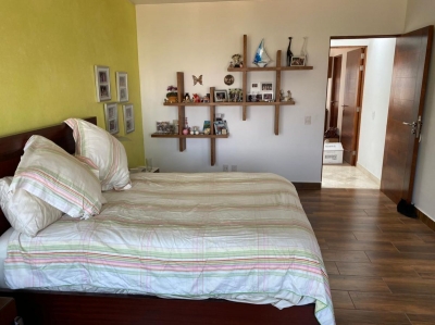 Casa con seguridad en renta en la Herradura