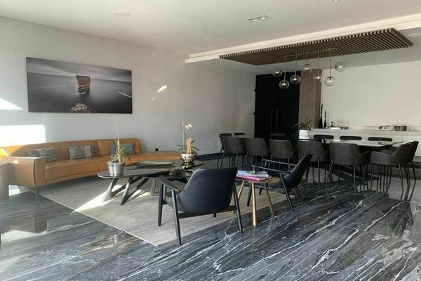 Casa amueblada en Venta en Hacienda de las Palmas, Interlomas