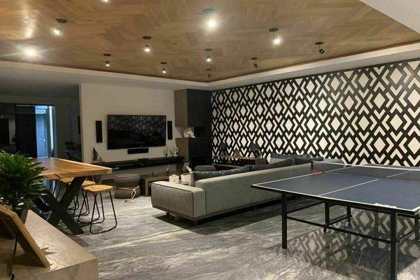 Casa amueblada en Venta en Hacienda de las Palmas, Interlomas