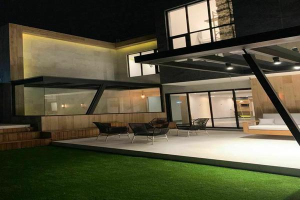 Casa amueblada en Venta en Hacienda de las Palmas, Interlomas