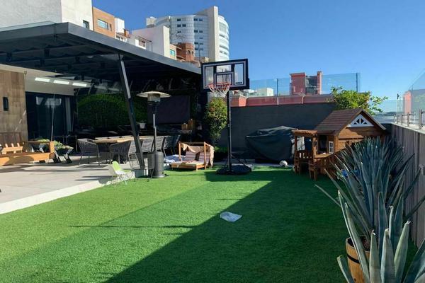 Casa amueblada en Venta en Hacienda de las Palmas, Interlomas