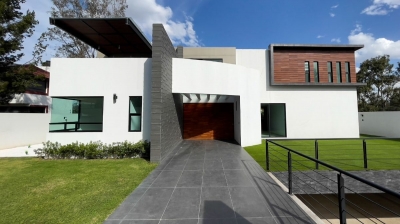 Venta/Residencia para estrenar/Bosques del Lago