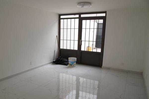 Venta o Renta/Oficina remodelada/Boulevares