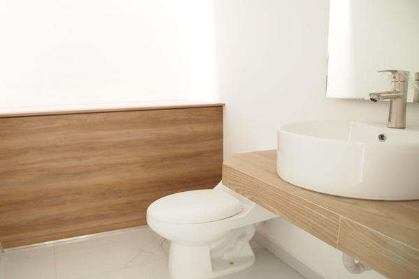 Venta o Renta/Oficina remodelada/Boulevares