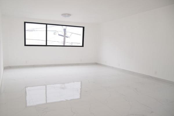 Venta o Renta/Oficina remodelada/Boulevares
