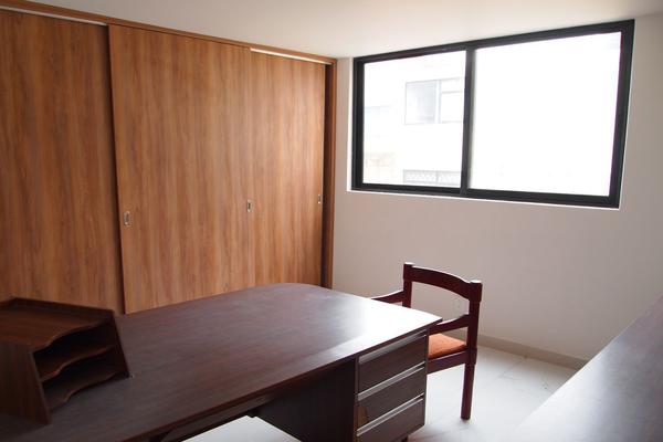 Venta o Renta/Oficina remodelada/Boulevares