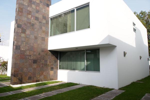 Venta/Casa/Jardines de San Mateo