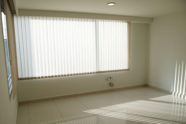 Venta/Casa/Jardines de San Mateo