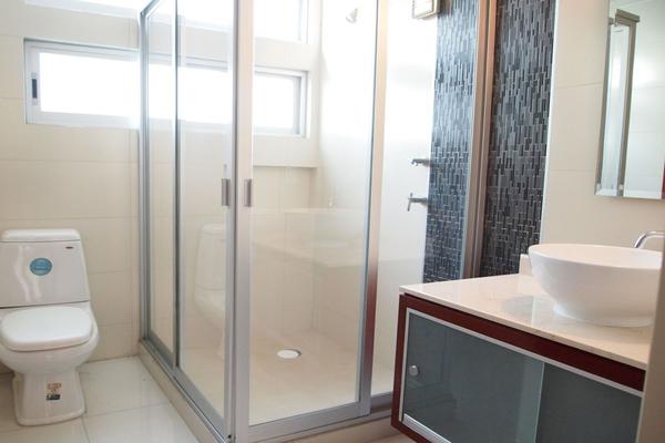 Venta/Casa/Jardines de San Mateo