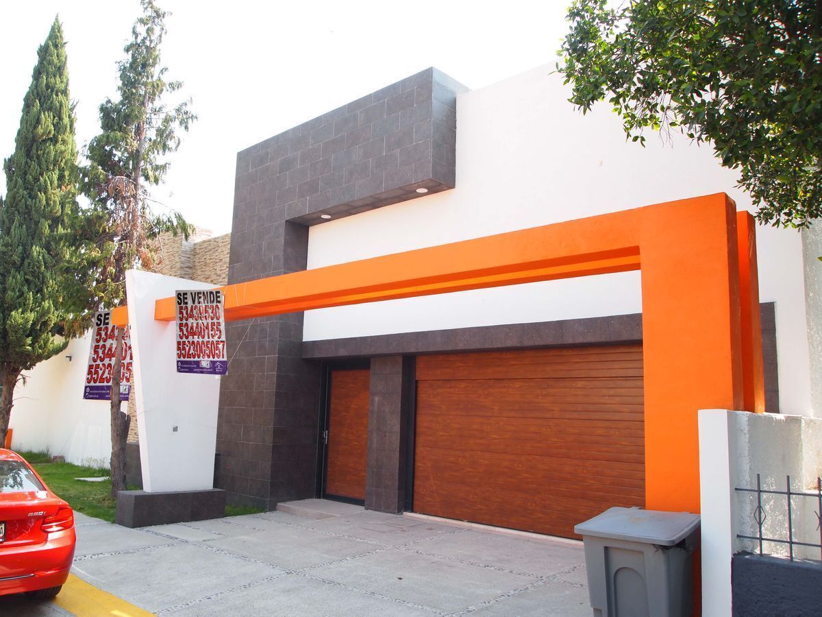 Venta/Casa en remodelación/Club de Golf Chiluca