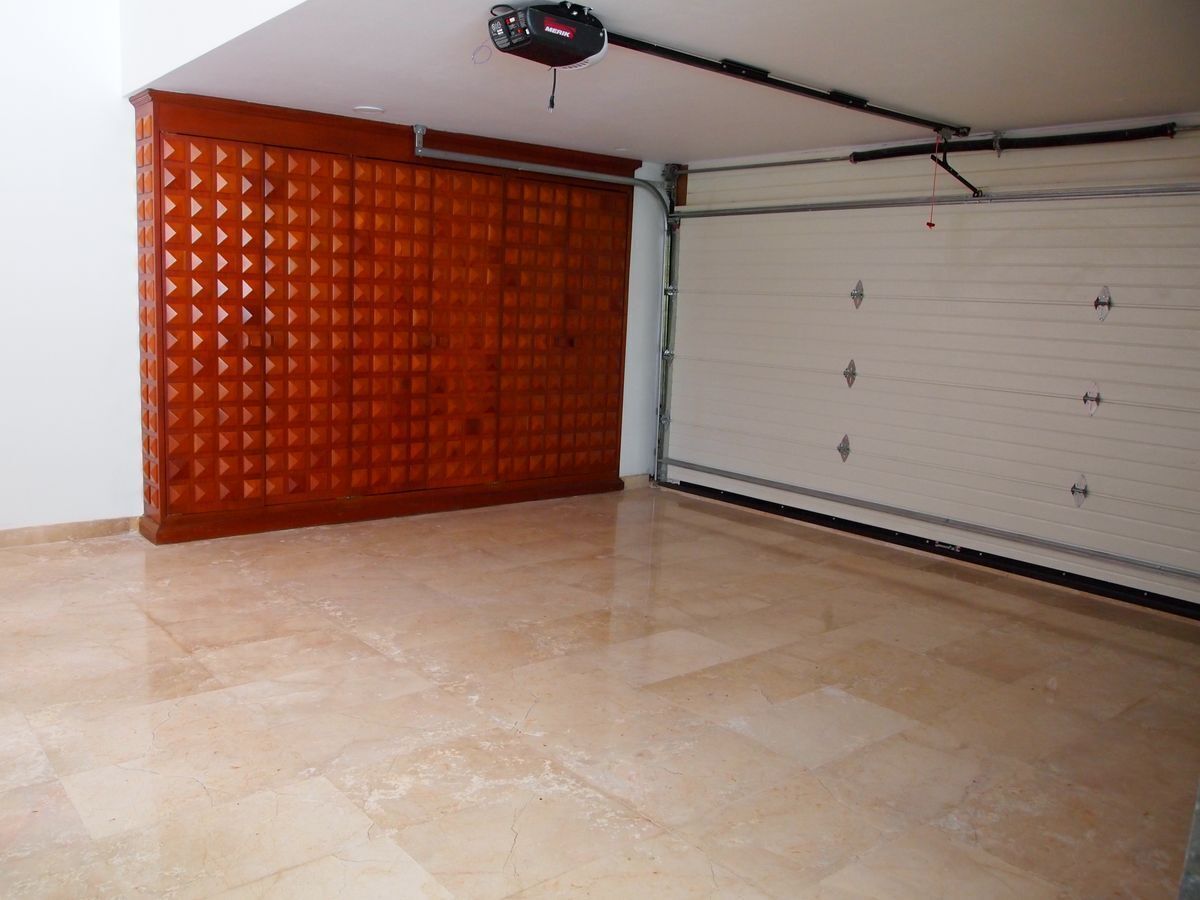 Venta/Casa en remodelación/Club de Golf Chiluca