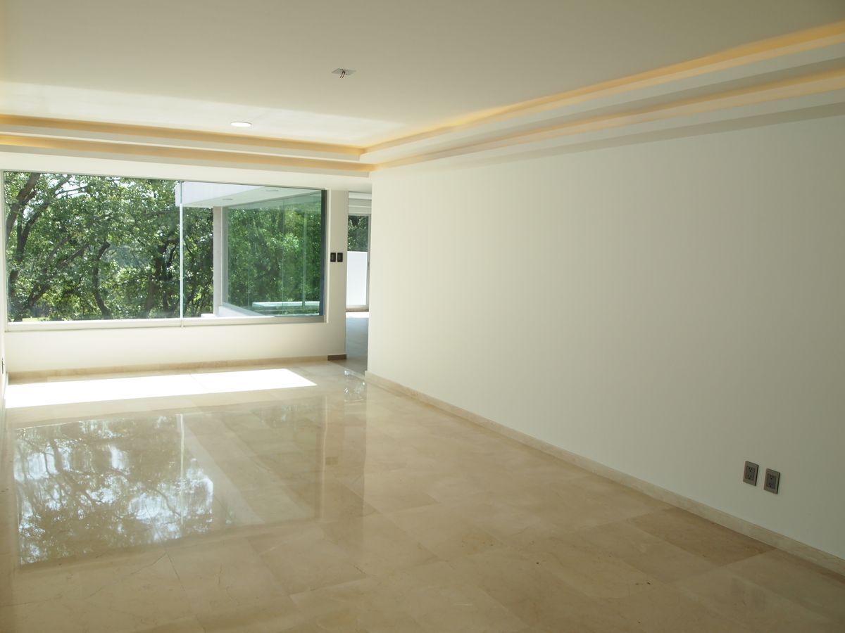 Venta/Casa en remodelación/Club de Golf Chiluca