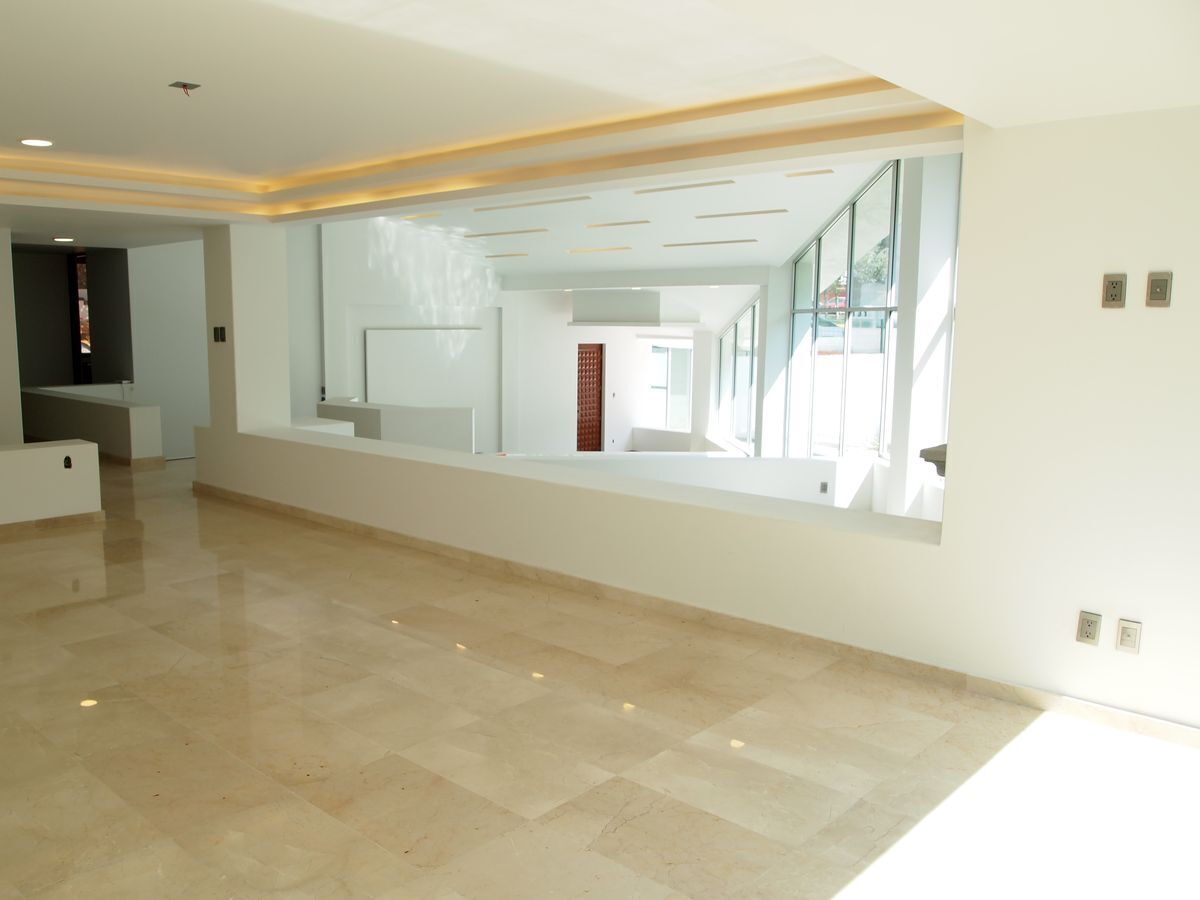 Venta/Casa en remodelación/Club de Golf Chiluca