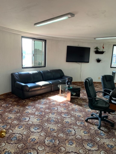 Venta o Renta/Oficina/Heliplaza