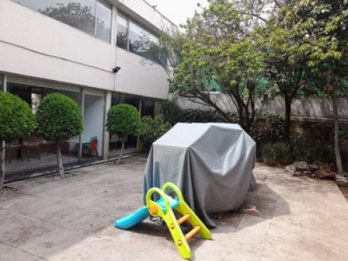 Impecable Casa En Venta  En Lomas De La Herradura
