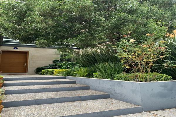 Venta de Casa en Condominio Cumbres de Santa Fe