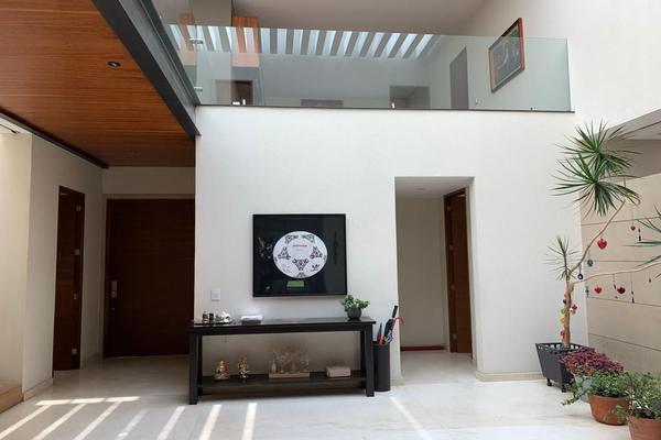Venta de Casa en Condominio Cumbres de Santa Fe