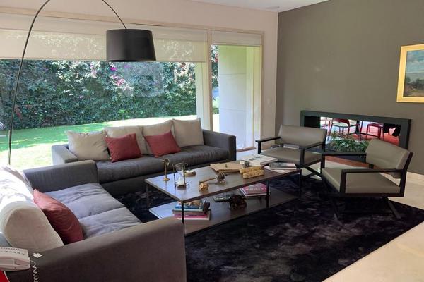Venta de Casa en Condominio Cumbres de Santa Fe