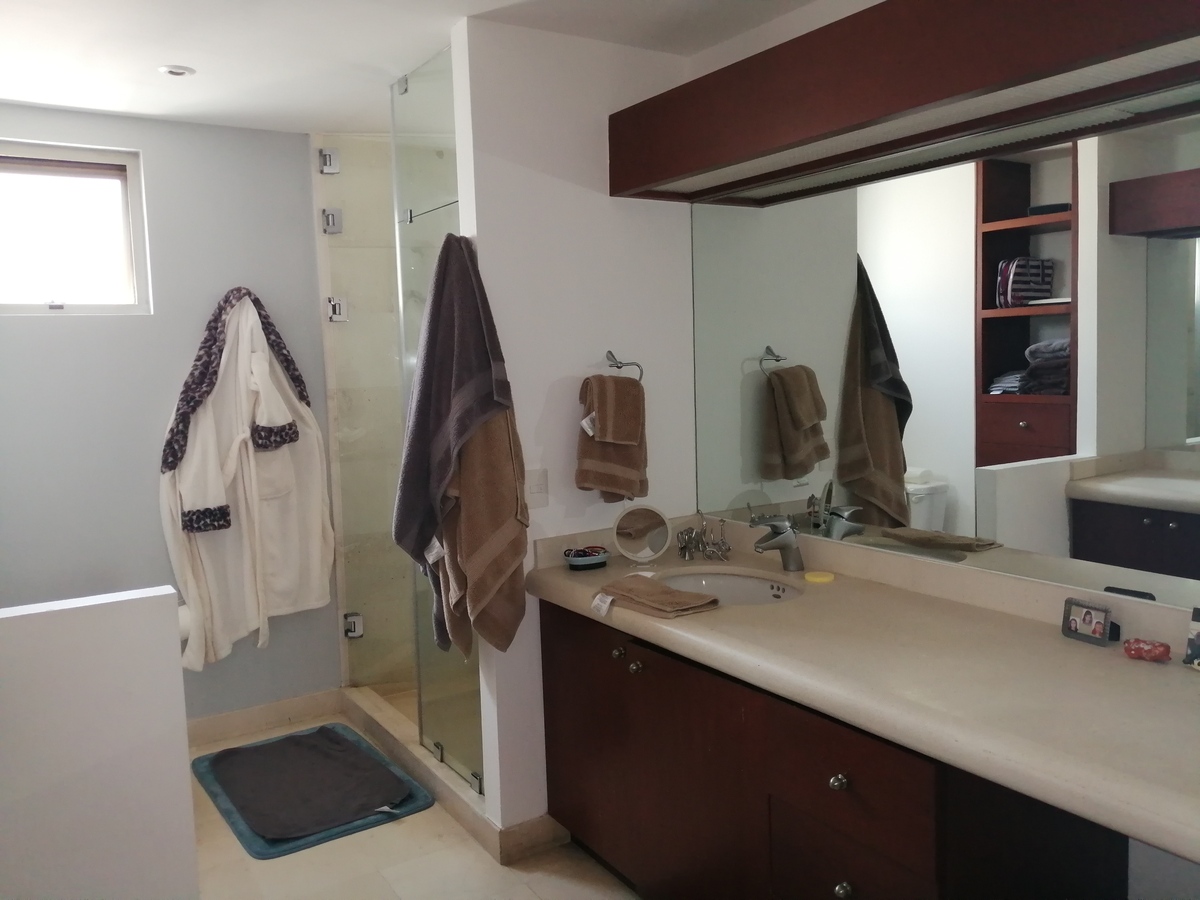 Venta de Pent-House en Residencial Dos Vistas en La Loma Santa Fe