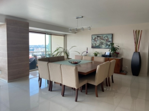 Departamento En Venta En Lomas Country Club