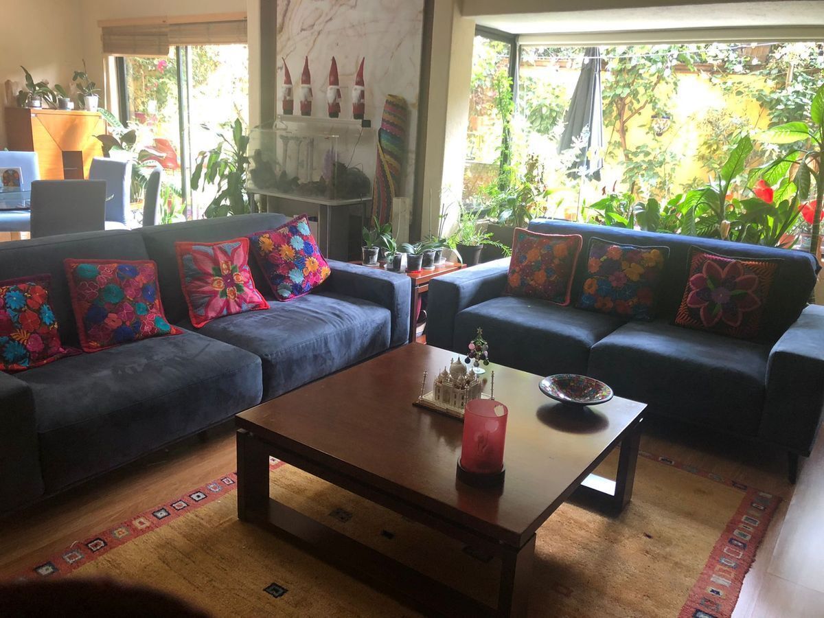 Casa en venta en un fraccionamiento super familiar en San Jerónimo.