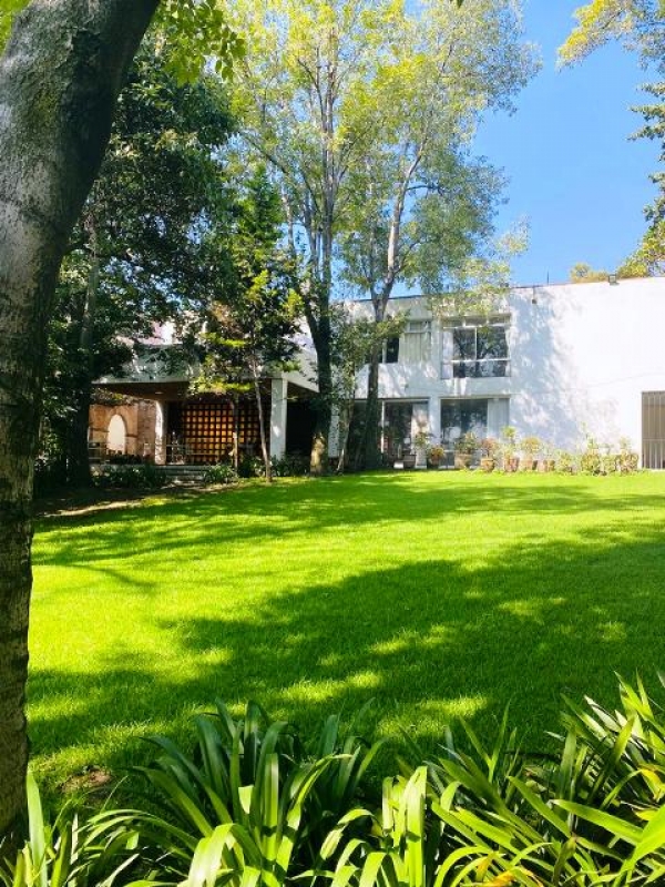TORRENTE. Terreno en venta en las Águilas. Excelente para desarrolladores