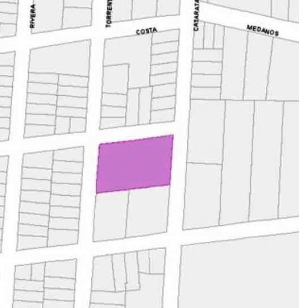 TORRENTE. Terreno en venta en las Águilas. Excelente para desarrolladores