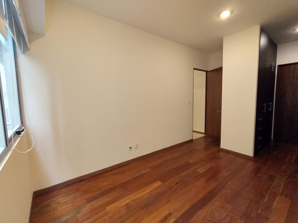 Renta Departamento En Grand Tower Del Valle, Piso 3 Interior