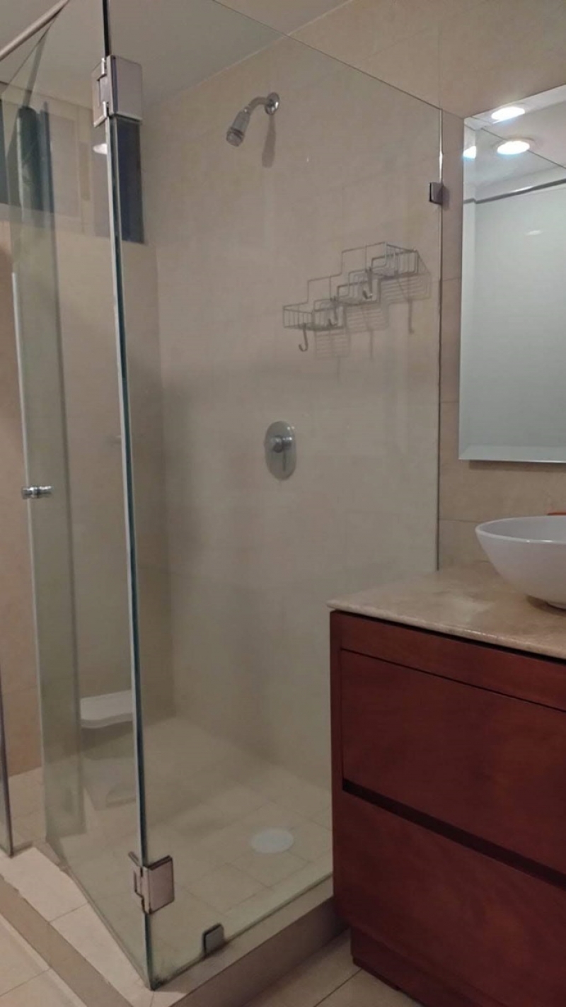 Renta Departamento En Grand Tower Del Valle, Piso 3 Interior