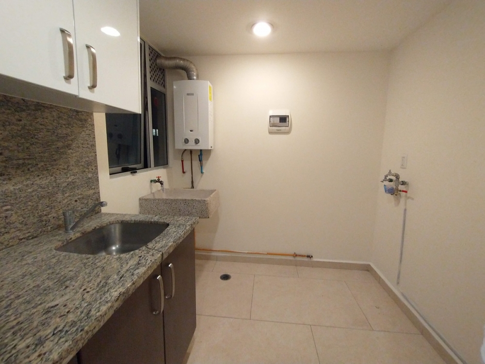 Renta Departamento En Grand Tower Del Valle, Piso 3 Interior