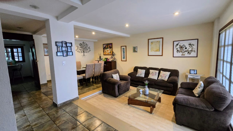 Casa En Venta, Av. Toluca, Col. Olivar De Los Padres 