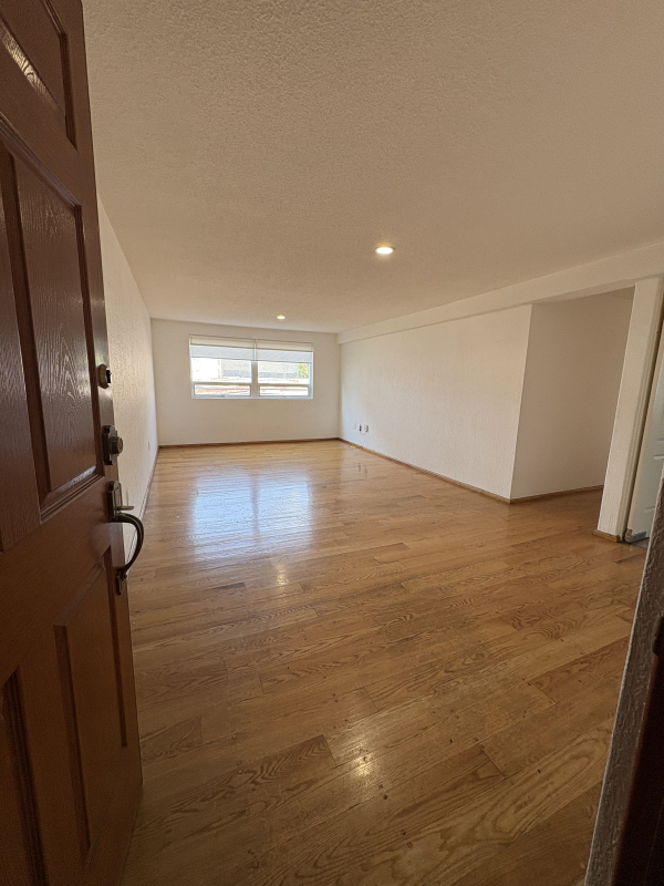 Renta Departamento 3 Recámaras Toriello Guerra